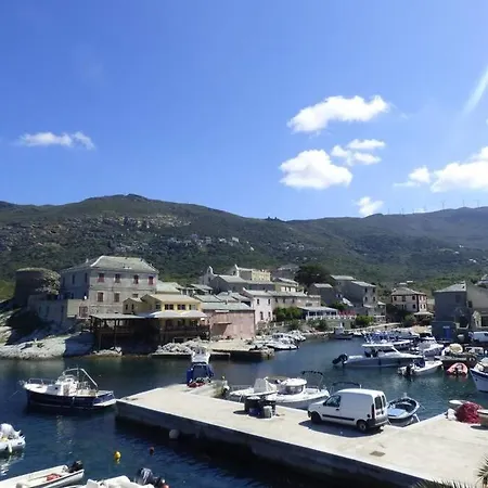 Hébergement de vacances Ancienne Maison De Pêcheur Rénovée Avec Goût Dans Le Cap Corse Centuri