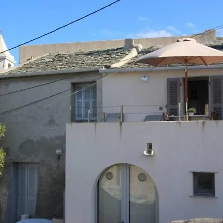 Ancienne Maison De Pêcheur Rénovée Avec Goût Dans Le Cap Corse *
